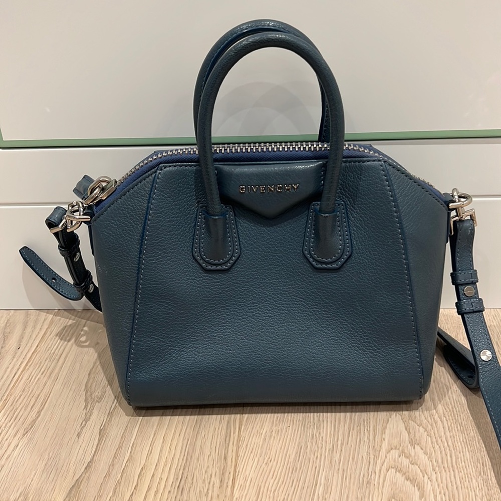 Givenchy Mini Antigona bag - beautiful blue